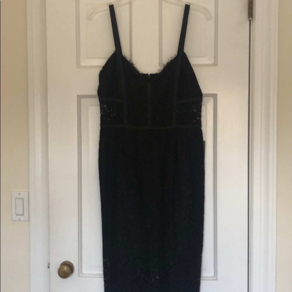 LACE DRESS 🖤 - Picture 2 of 5